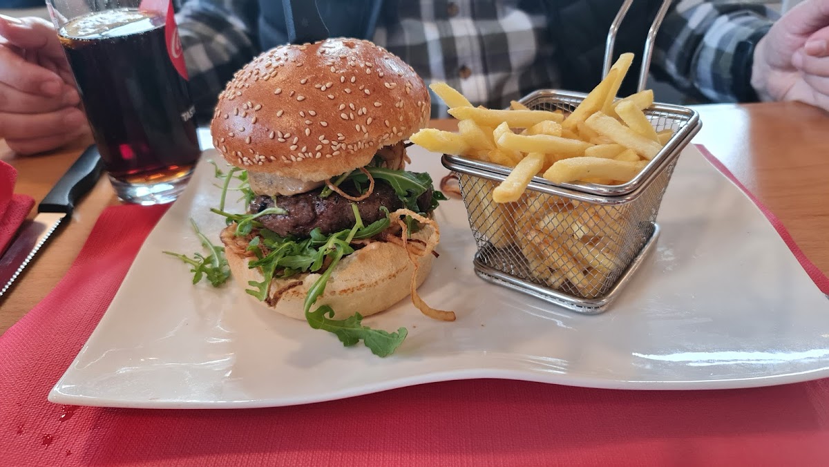 Cafe-Restaurant-Pizzeria Les Trois Dranses-4