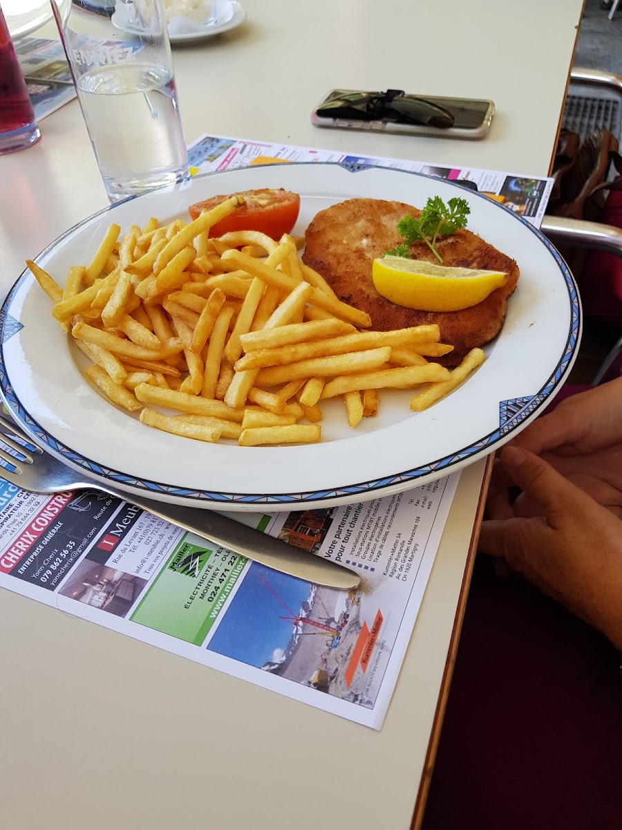 Cafe-Restaurant-Pizzeria Les Trois Dranses-9